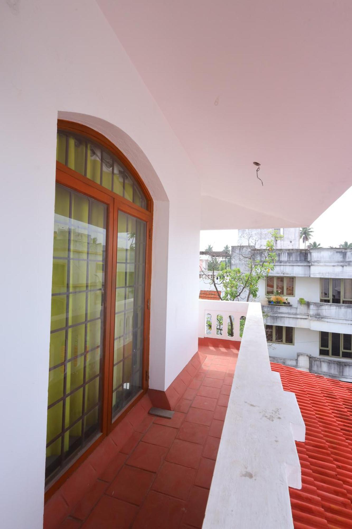 Villa Amirtha Nivas Pondicherry